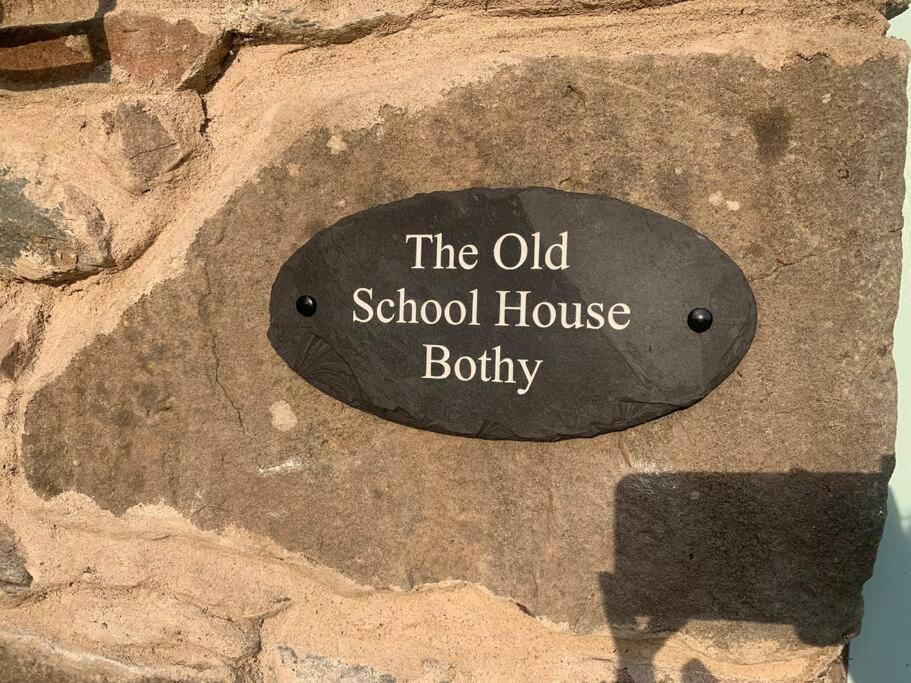 Charming Stone Bothy At Loch Lomond Holiday home *