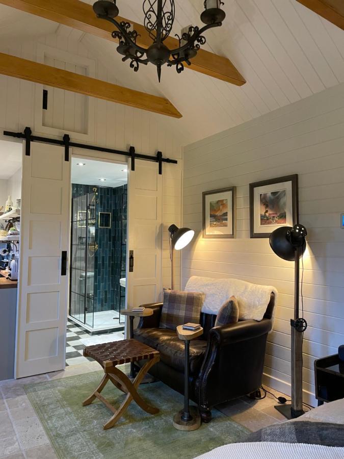 Holiday home Charming Stone Bothy At Loch Lomond *
